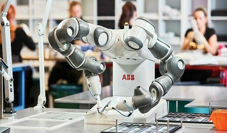 How to Choose the Right Collaborative Robot for Your Needs